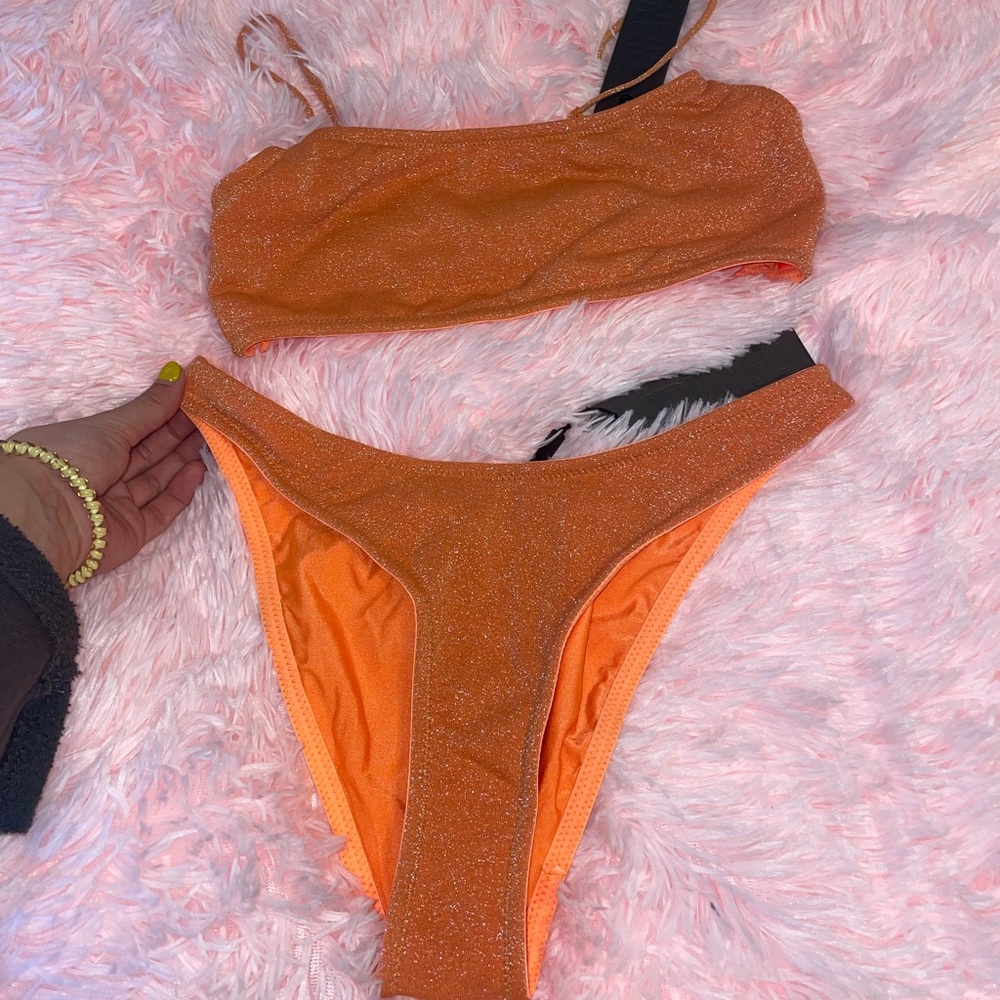 Triangl bikini size medium bottom small ++ top